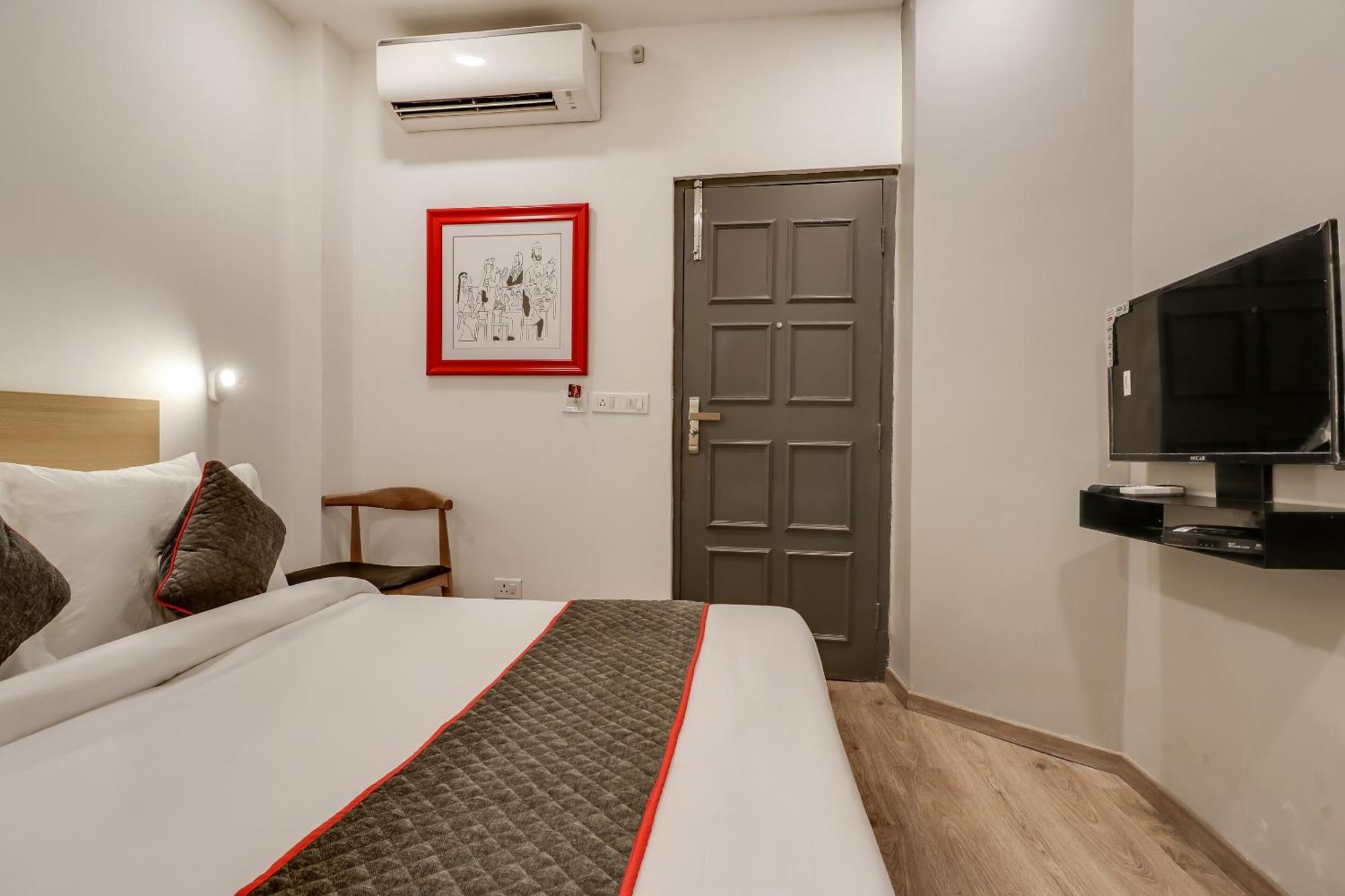 Townhouse Woodland Hotel Nagpur Buitenkant foto